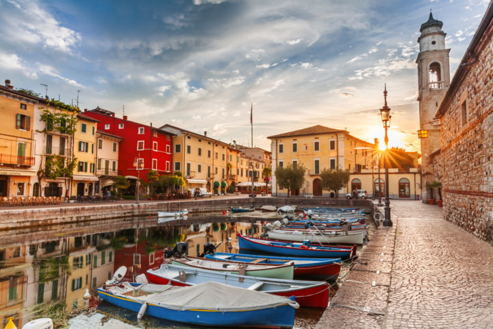 Hafen in Lazise, Venetien